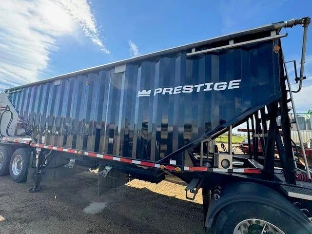 Prestige grain trailer
